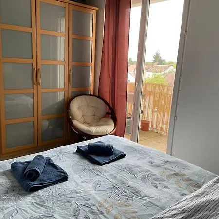 - 45m2 Avec Parking Daire
